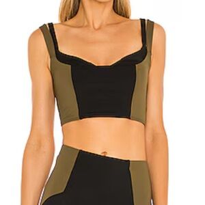 NWT Devon Windsor Emilia crop sports bra size small